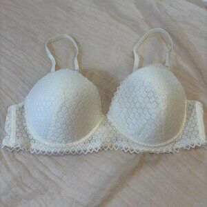 Laura Ashley White Padded Underwire Floral Lace Overlay Bra Size 38C